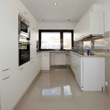 Haus Kemnitz 15a *